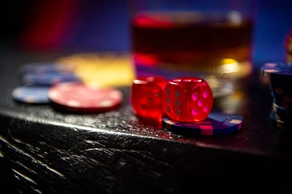 pilar app split-screen showing live roulette wheel and open bet slip side-by-side on mobile landscape